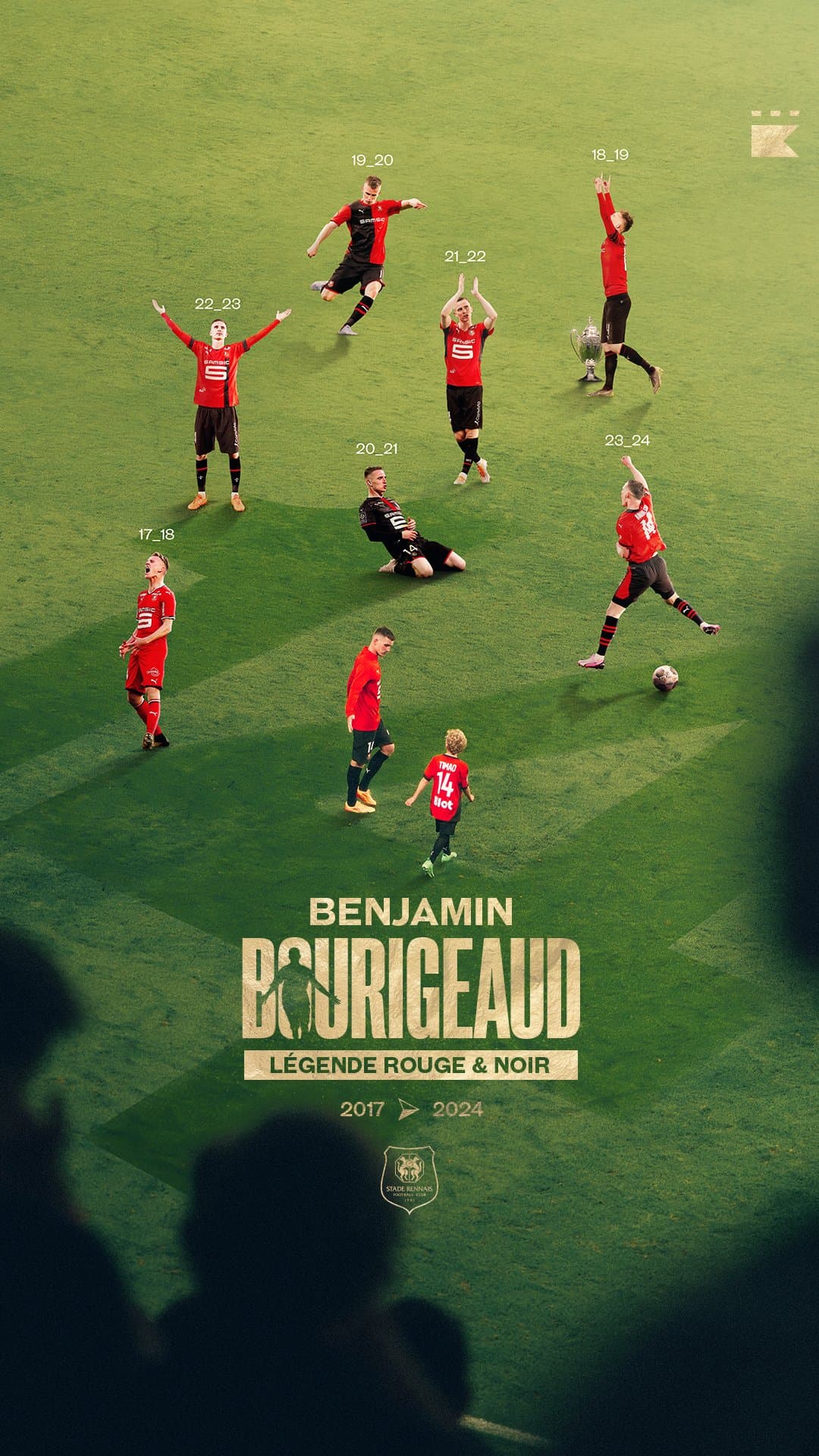 Affichage avec Benjamin Bourigeaud avec chaque maillot de chaque année sous les couleurs du Stade Rennais